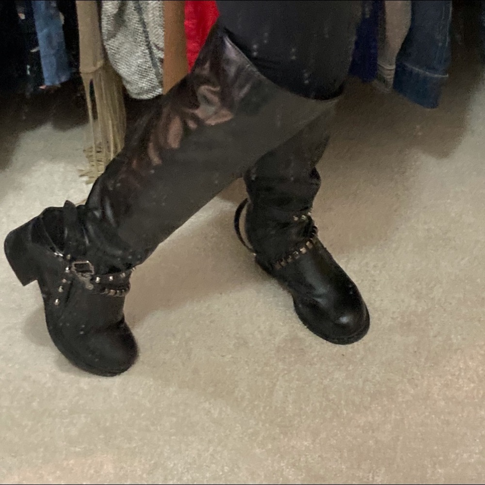 Sexy, biker-look knee high black fashion boots by Shein.